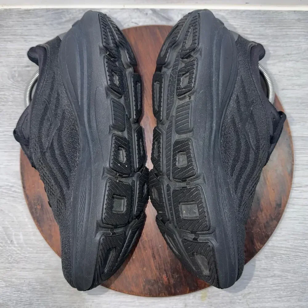 Hoka One One hoka one